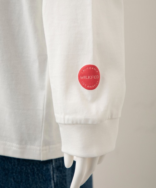 MILKFED.（ミルクフェド）の「EMBROIDERED LOGO HIGH NECK TOP（Tシャツ/カットソー・レディース・ホワイト/ライトブルー/ブラック/ベージュ/ネイビー・ONE SIZE）」の9枚目の写真