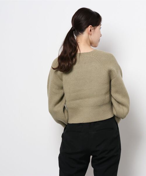 flower（フラワー）の「コンパクトスクエアニット（ニット/セーター・レディース・ホワイト/カーキ・FREE）」の13枚目の写真