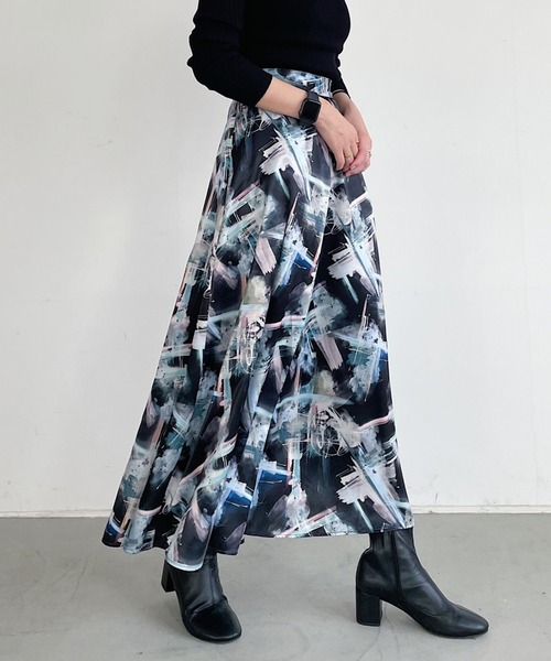 PAGEBOY（ページボーイ）の「キャンバスアートフレアスカート（スカート・レディース・ブラック系その他/ホワイト系その他・FREE）」の2枚目の写真