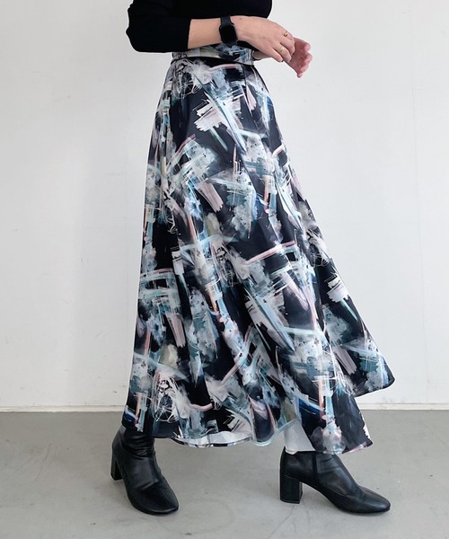 PAGEBOY（ページボーイ）の「キャンバスアートフレアスカート（スカート・レディース・ブラック系その他/ホワイト系その他・FREE）」の6枚目の写真