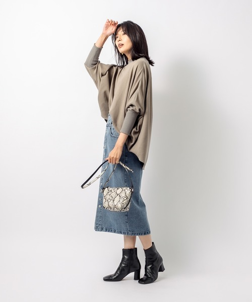 RIVE DROITE(リヴドロワ)の「大人の女性を美しく見せる フロントボタンデニムスカート(デニムスカート・レディース・ブラック/ブルー・38/36)」の8枚目の写真