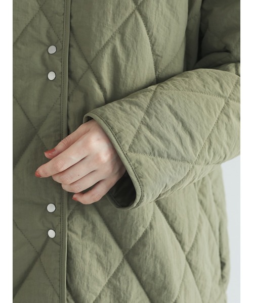 Green Parks(グリーンパークス)の「キルトロングコート*(その他アウター・レディース・イエロー/カーキ/ベージュ/ブラック・FREE)」の5枚目の写真