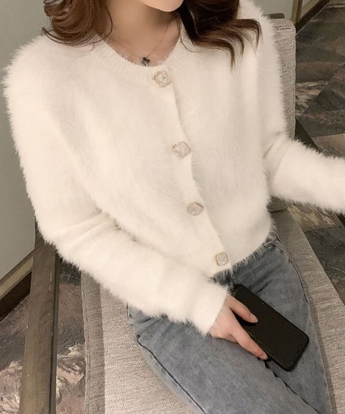 meJane(ミージェーン)の「フロントビジューボタンシャギーニットカーディガン【ZOZOTOWN限定】(カーディガン/ボレロ・レディース・ホワイト/ブラック/ブラウン/ダークブルー・FREE)」の8枚目の写真