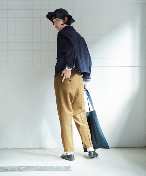 bulle de savon(ビュルデサボン)の「Recycle wool Twill パンツ(スラックス・レディース・ネイビー/マスタード・FREE)」の16枚目の写真