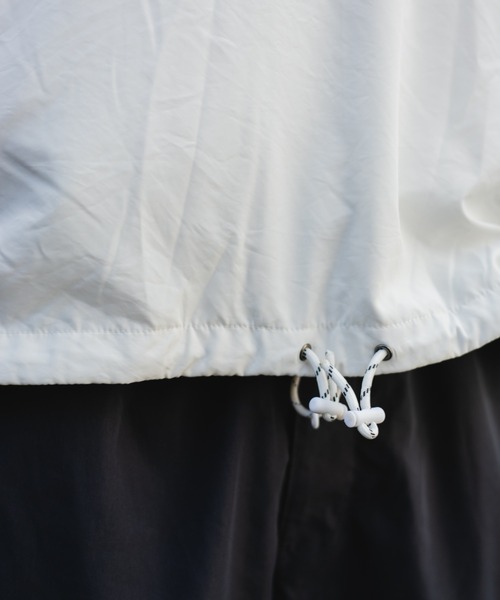 BROKEN BASE（ブロークンベース）の「ハーフジップナイロンアノラックパーカー（ブルゾン・メンズ・ホワイト/グリーン/オレンジ・MEDIUM/LARGE）」の7枚目の写真