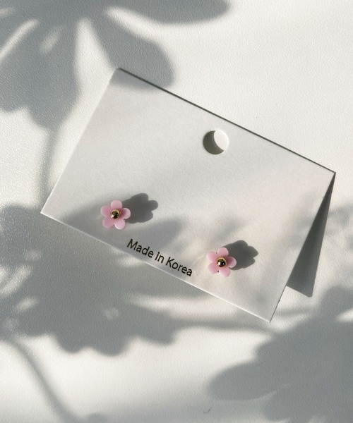 CEMONEMO（セモネモ）の「【NEWカラー追加】 デイジー ミニピアス（ピアス（両耳用）・レディース・ブラック/ホワイト/ベビーピンク/ブラウン・FREE）」の21枚目の写真