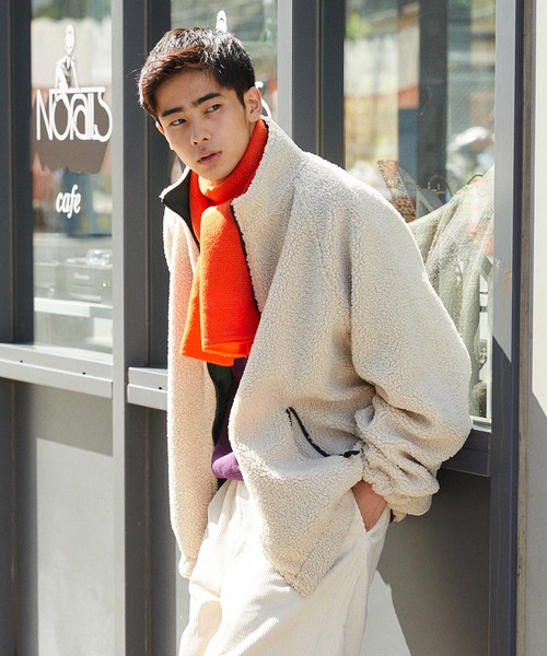 WHIMSIC（ウィムジック）の「【WHIMSIC】プレーンニットスカーフ（マフラー・レディース・オレンジ/グレー・FREE）」の4枚目の写真