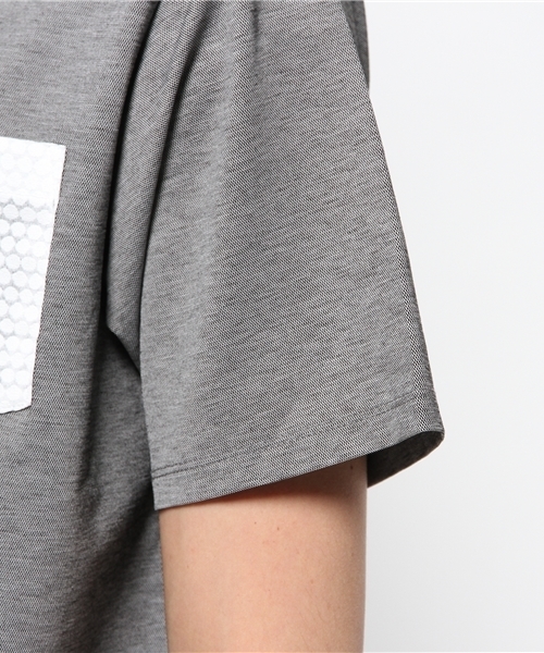 MIDWEST（ミッドウエスト）の「ANREALAGE クルーカットアウトラストT-シャツ（Tシャツ/カットソー・メンズ・ブラック/ホワイト・LARGE/MEDIUM）」の7枚目の写真