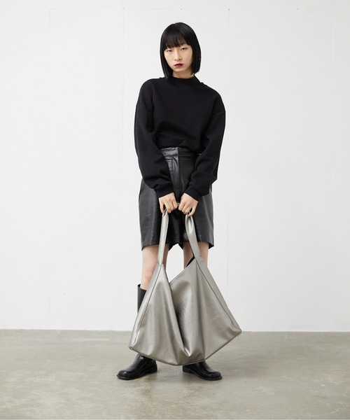 FEKETE（フェケテ）の「FEKETE ROUND TOE LONG BOOTS（ブーツ・レディース・ブラック/アイボリー・23.0cm/24.0cm/25.0cm）」の13枚目の写真