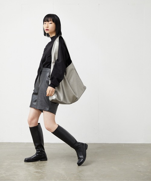 FEKETE（フェケテ）の「FEKETE ROUND TOE LONG BOOTS（ブーツ・レディース・ブラック/アイボリー・23.0cm/24.0cm/25.0cm）」の10枚目の写真