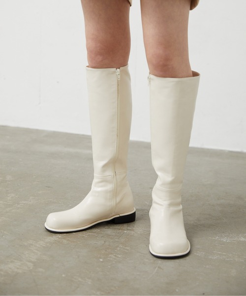 FEKETE（フェケテ）の「FEKETE ROUND TOE LONG BOOTS（ブーツ・レディース・ブラック/アイボリー・23.0cm/24.0cm/25.0cm）」の5枚目の写真