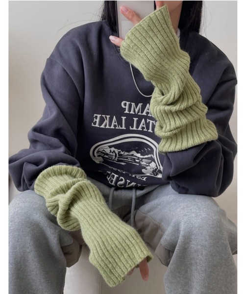 Didot.showroom(ディドット ショールーム)の「リブニットアームウォーマー(アームカバー・レディース・ブラック/アイボリー/ブラウン/グレー/グリーン/モカ/イエロー/ミント/ピンク・FREE)」の20枚目の写真