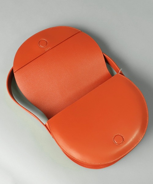 YAHKI(ヤーキ)の「【 YAHKI / ヤーキ 】 W FACE LEATHER HAND BAG / レザー ハンドバッグ(ハンドバッグ・レディース・ブラック/オフホワイト/テラコッタ・FREE)」の14枚目の写真