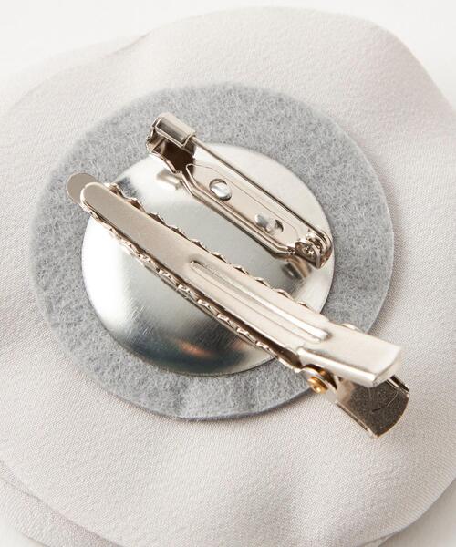 green label relaxing（グリーンレーベルリラクシング）の「フラットフラワー コサージュ（ブローチ/コサージュ・レディース・ライトグレー/ブラック/モカ/ナチュラル・FREE）」の11枚目の写真