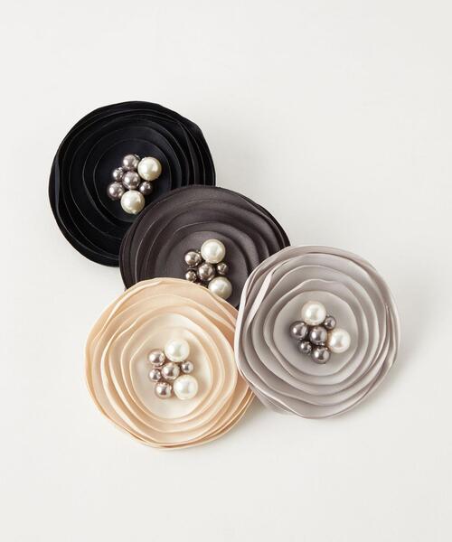 green label relaxing（グリーンレーベルリラクシング）の「フラットフラワー コサージュ（ブローチ/コサージュ・レディース・ライトグレー/ブラック/モカ/ナチュラル・FREE）」の12枚目の写真