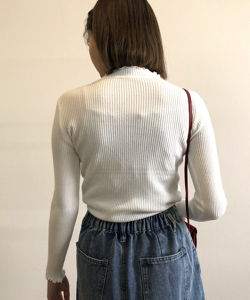 Kotoe(コトエ)の「フリルモックネックリブニット(ニット/セーター・レディース・ホワイト/ブラック/グレー/ブルー/グリーン・FREE)」の11枚目の写真