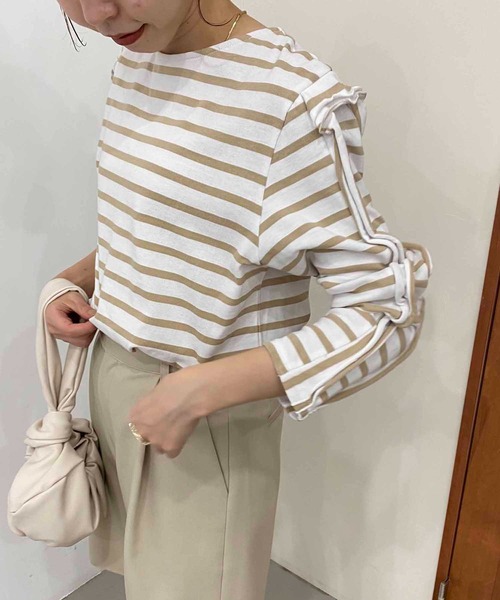 CAPRICIEUX LE'MAGE(カプリシューレマージュ)の「ボーダーフリル袖Tシャツ(Tシャツ/カットソー・レディース・ブラック/ベージュ/ブルー・FREE)」の17枚目の写真