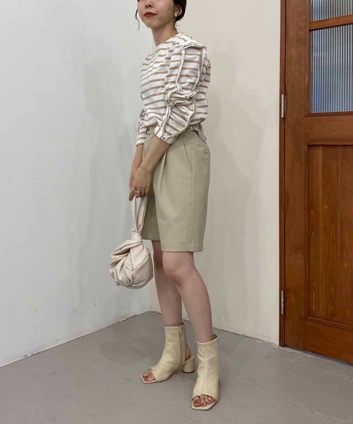 CAPRICIEUX LE'MAGE(カプリシューレマージュ)の「ボーダーフリル袖Tシャツ(Tシャツ/カットソー・レディース・ブラック/ベージュ/ブルー・FREE)」の22枚目の写真