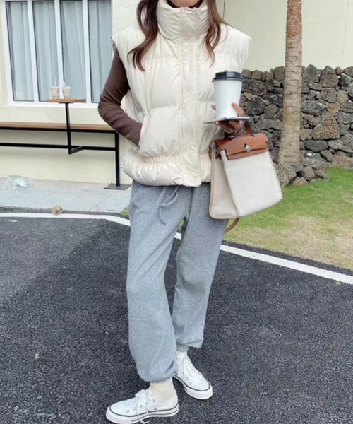 me+em select（ミームセレクト）の「※※【 ５color 】ハイネックヘムギャザーエコダウンベスト（ベスト・レディース・ベージュ/ブラック/ブルー/ホワイト/グリーン・FREE）」の17枚目の写真