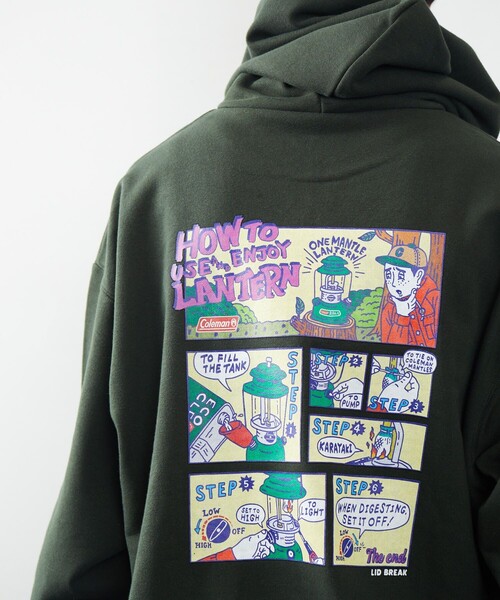 COLEMAN(コールマン)の「Coleman/コールマン Coleman×リド・ブレイク/絵コンテ柄ー/裏毛/パーカー(パーカー・メンズ・グレー/オフホワイト/ブラック/オリーブ・MEDIUM/LARGE)」の4枚目の写真