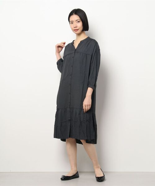 BELLUNA PLUS（ベルーナ）の「ティアードデザインフレアーワンピース（ワンピース・レディース・ラベンダー/イエロー/チャコール/ドット・MEDIUM/X-LARGE/LARGE）」の18枚目の写真