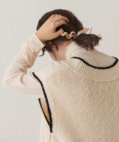 Kastane（カスタネ）の「ハイネックストレッチインナー（シャツ/ブラウス・レディース・イエロー/アイボリー/グリーン・FREE）」の8枚目の写真