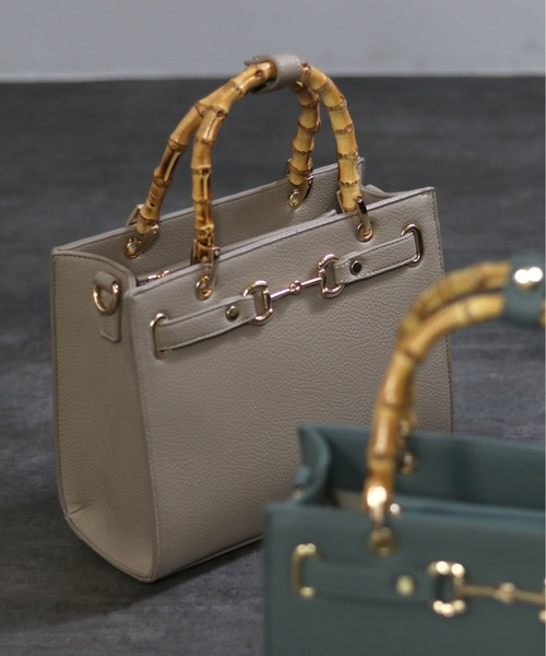 GUSCIO（グッシオ）の「【グッシオゴールド】バンブーハンドルスクエア２WAYトートバッグ　ビット金具デザイン エレガンス（トートバッグ・レディース・ブラック/ベージュ/オレンジ/グリーン・FREE）」の19枚目の写真