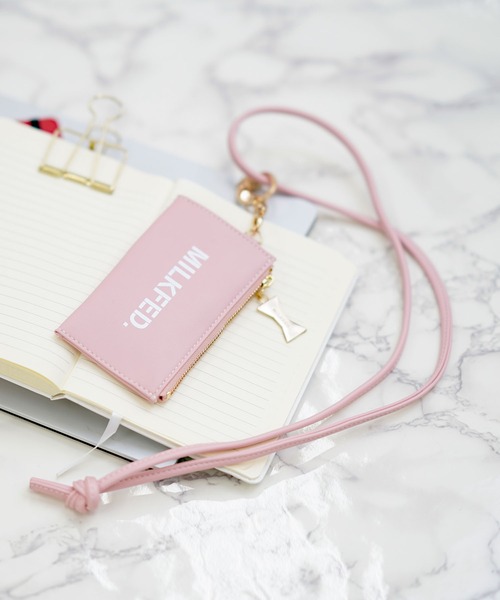 MILKFED.(ミルクフェド)の「STENCIL LOGO STRAP MULTI CASE(財布・レディース・ブラック/ブラウン/ライトピンク・ONE SIZE)」の3枚目の写真