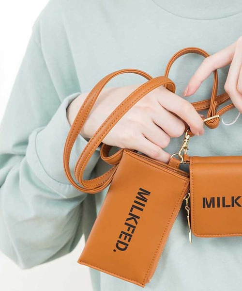 MILKFED.(ミルクフェド)の「STENCIL LOGO STRAP MULTI CASE(財布・レディース・ブラック/ブラウン/ライトピンク・ONE SIZE)」の14枚目の写真