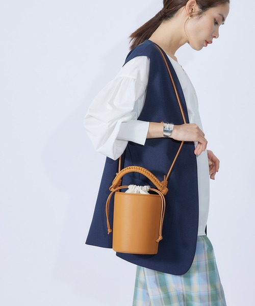 ROPE'(ロペ)の「ブレイドハンドルバケットミニショルダーバッグ(ショルダーバッグ・レディース・ブラック/キャメル・FREE)」の3枚目の写真