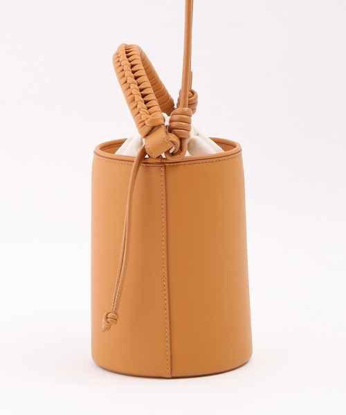 ROPE'(ロペ)の「ブレイドハンドルバケットミニショルダーバッグ(ショルダーバッグ・レディース・ブラック/キャメル・FREE)」の6枚目の写真