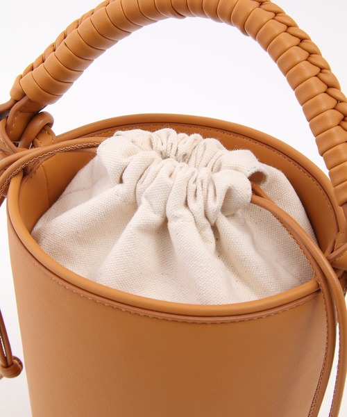 ROPE'(ロペ)の「ブレイドハンドルバケットミニショルダーバッグ(ショルダーバッグ・レディース・ブラック/キャメル・FREE)」の10枚目の写真