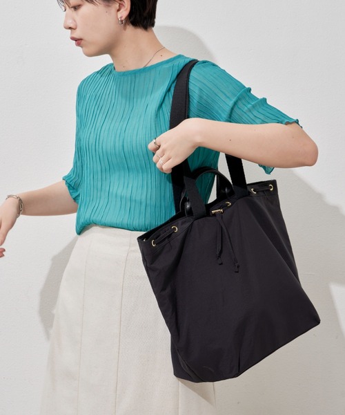 Aunt Marie's(アントマリーズ)の「バイカラーナイロントートバッグ / マザーズバッグ(マザーズバッグ・レディース・ブラック/ベージュ/アイボリー・FREE)」の22枚目の写真