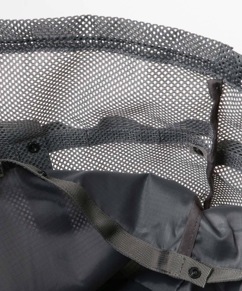 EKAL（エカル）の「EKAL　メッシュコンテナバッグ（トートバッグ・レディース・チャコールグレー/ベージュ系その他・ONE）」の8枚目の写真