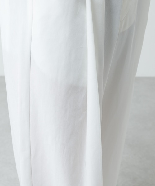 Lui's（ルイス）の「ハイツイストワイドストレートパンツ（スラックス・メンズ・ブラック/パープル/オフホワイト・SMALL/MEDIUM）」の9枚目の写真