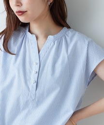 パール釦涼しげスキッパーブラウス