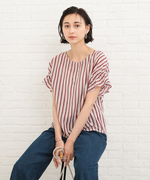 SHOO・LA・RUE（シューラルー）の「◆袖フリルVネックブラウス（シャツ/ブラウス・レディース・ダークグリーン系2/ネイビー系2/レッド系4・02/03）」の21枚目の写真