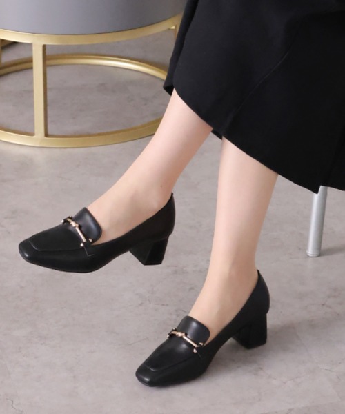 VIVIAN(ヴィヴィアン)の「スクエアトゥビット付きローファーパンプス(パンプス・レディース・ブラック/ブラウン/グレー系その他7/アイボリー/グリーン/グレー/ライトグレー/ブラック系その他/ワンウォッシュ/ブラウン系カモフラージュ・LL/S/M/L/SS/XL)」の16枚目の写真