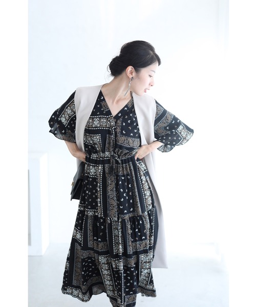 cawaii（カワイイ）の「（黒）ウエスト絞れるバンダナ柄ロング