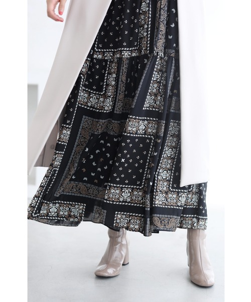 cawaii（カワイイ）の「（黒）ウエスト絞れるバンダナ柄ロング