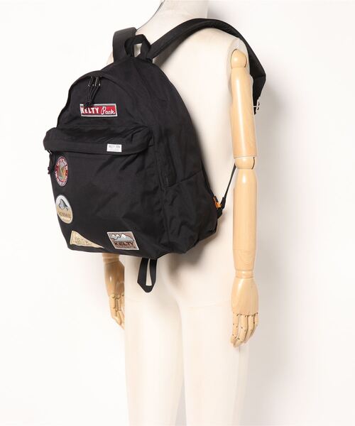 KELTY（ケルティ）の「【KELTY/ケルティ】70周年記念ワイドデイパック/70TH ANNIVERSARY WIDE DAYPACK（バックパック/リュック・メンズ・ブラック/セージグリーン/タン/カーキブラウン/オリーブドラブ・FREE）」の16枚目の写真