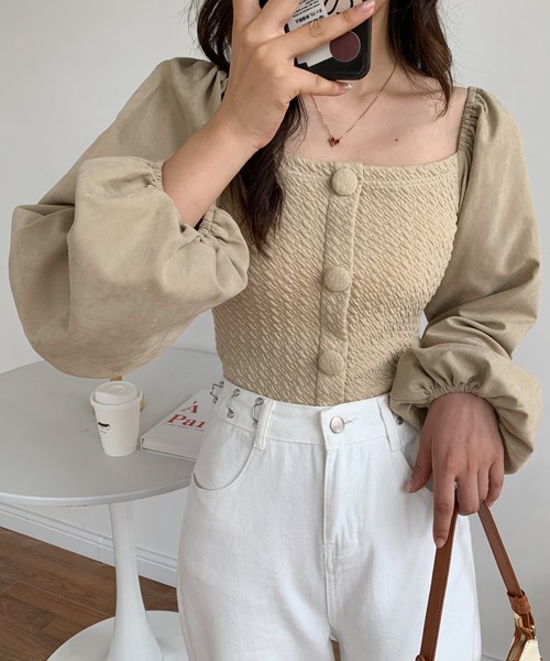 ECLIN(エクラン)の「異素材ドッキング袖ボリュームジャガードブラウス(シャツ/ブラウス・レディース・ベージュ/モカ/ブラック・FREE)」の7枚目の写真