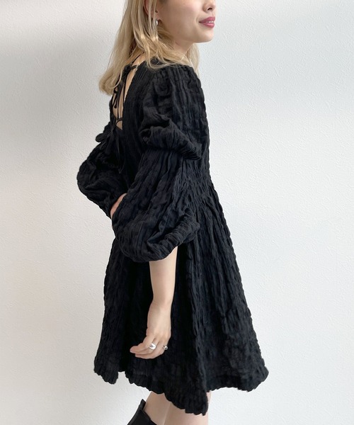 w closet(ダブルクローゼット)の「シャーリングパプスリーブチュニック(チュニック・レディース・ブラック/アイボリー/ラベンダー・FREE)」の13枚目の写真