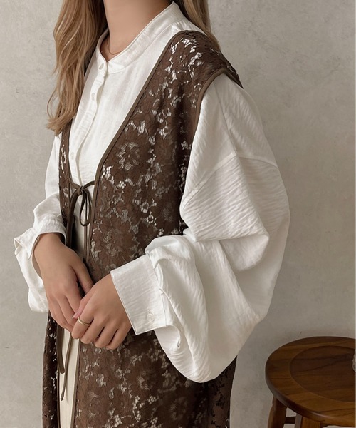 apres jour clair（アプレジュールクレア）の「【apres jour clair】袖ボリュームバンドカラーシャツ【ZOZOTOWN限定アイテム】（シャツ/ブラウス・レディース・アイボリー/ブラウン系その他/オフホワイト/ベージュ・フリー/X-LARGE）」の9枚目の写真