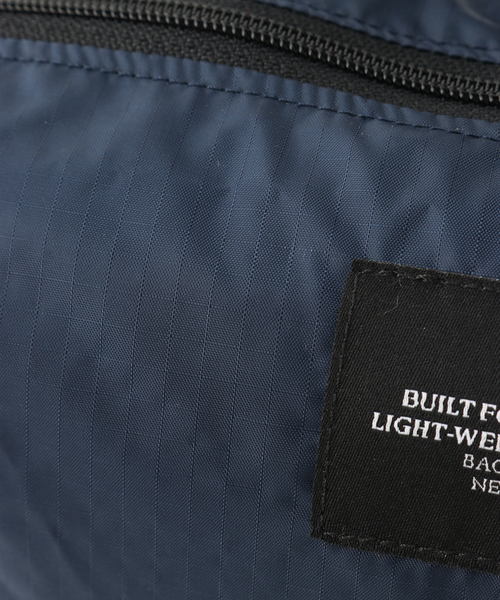 BAGSINPROGRESS（バッグズインプログレス）の「【BAGS IN PROGRESS】FANNYPACK CROSSBODY J：ショルダーバッグ（ショルダーバッグ・レディース・グリーン/ネイビー・FREE）」の4枚目の写真