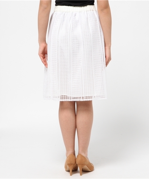 La TOTALITE(ラトータリテ)の「スクエアレーススカート。(スカート・レディース・ブルー/ホワイト/ブラック・36/38)」の6枚目の写真