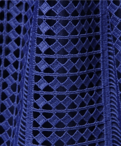 La TOTALITE(ラトータリテ)の「スクエアレーススカート。(スカート・レディース・ブルー/ホワイト/ブラック・36/38)」の12枚目の写真