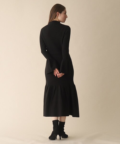 OPAQUE.CLIP（オペークドットクリップ）の「◆フレアデザインリブニットワンピース（ワンピース・レディース・ブラック/ライトオレンジ系/グレー・36/38）」の6枚目の写真