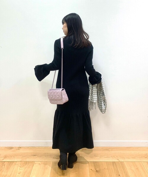 OPAQUE.CLIP（オペークドットクリップ）の「◆フレアデザインリブニットワンピース（ワンピース・レディース・ブラック/ライトオレンジ系/グレー・36/38）」の9枚目の写真