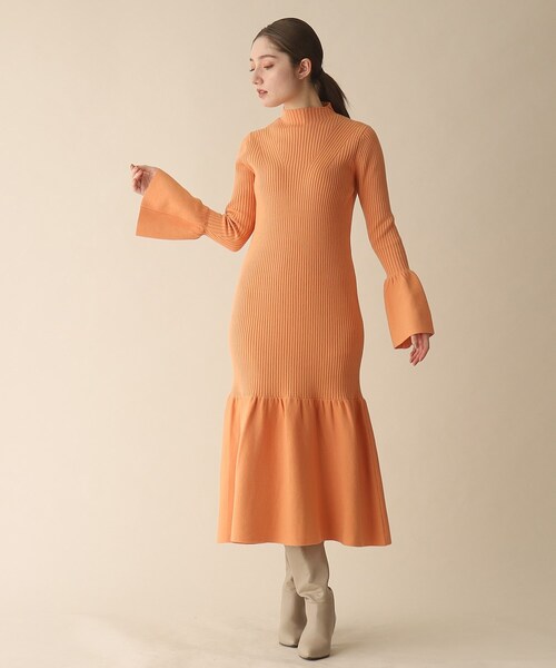 OPAQUE.CLIP（オペークドットクリップ）の「◆フレアデザインリブニットワンピース（ワンピース・レディース・ブラック/ライトオレンジ系/グレー・36/38）」の14枚目の写真